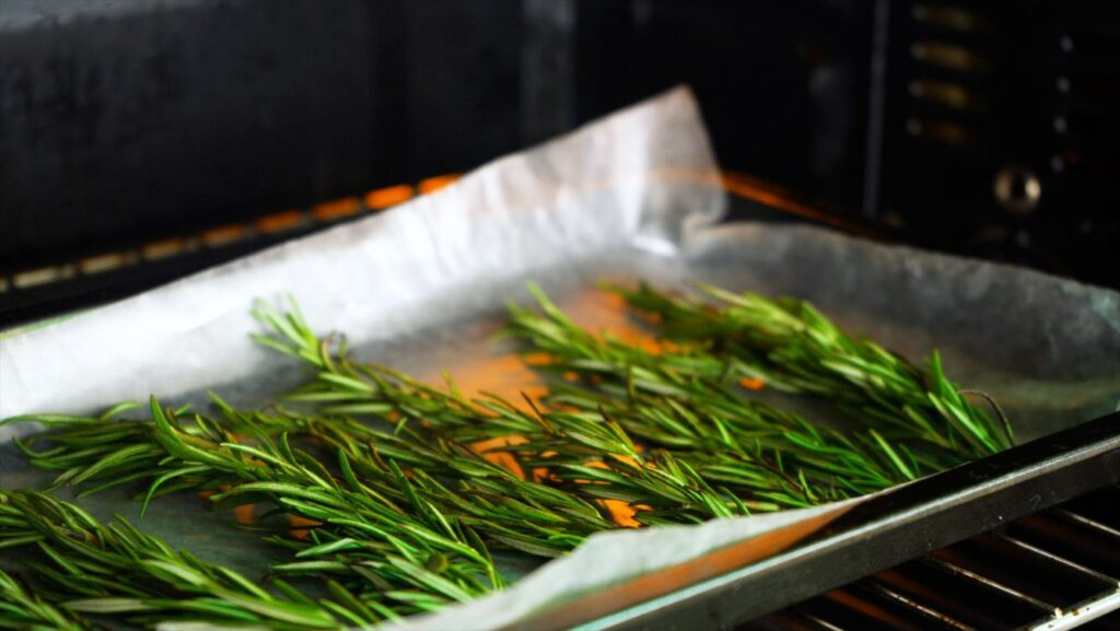 Gunakan Rosemary di Sekitar Rumah